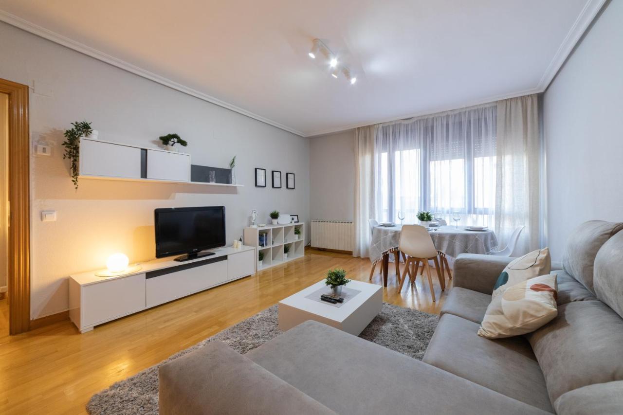 Apartamento Albelda Centro Albelda De Iregua Luaran gambar